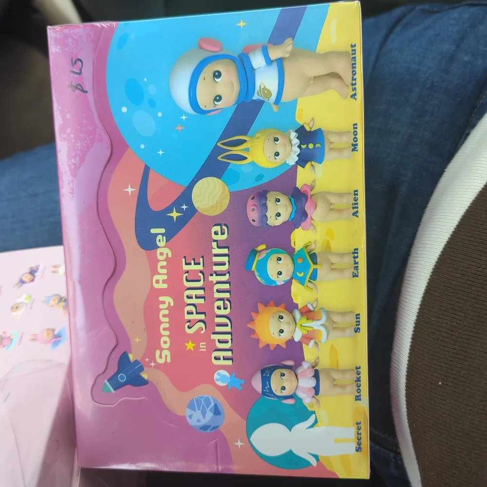 1 New Random Blind Box Figure Toy